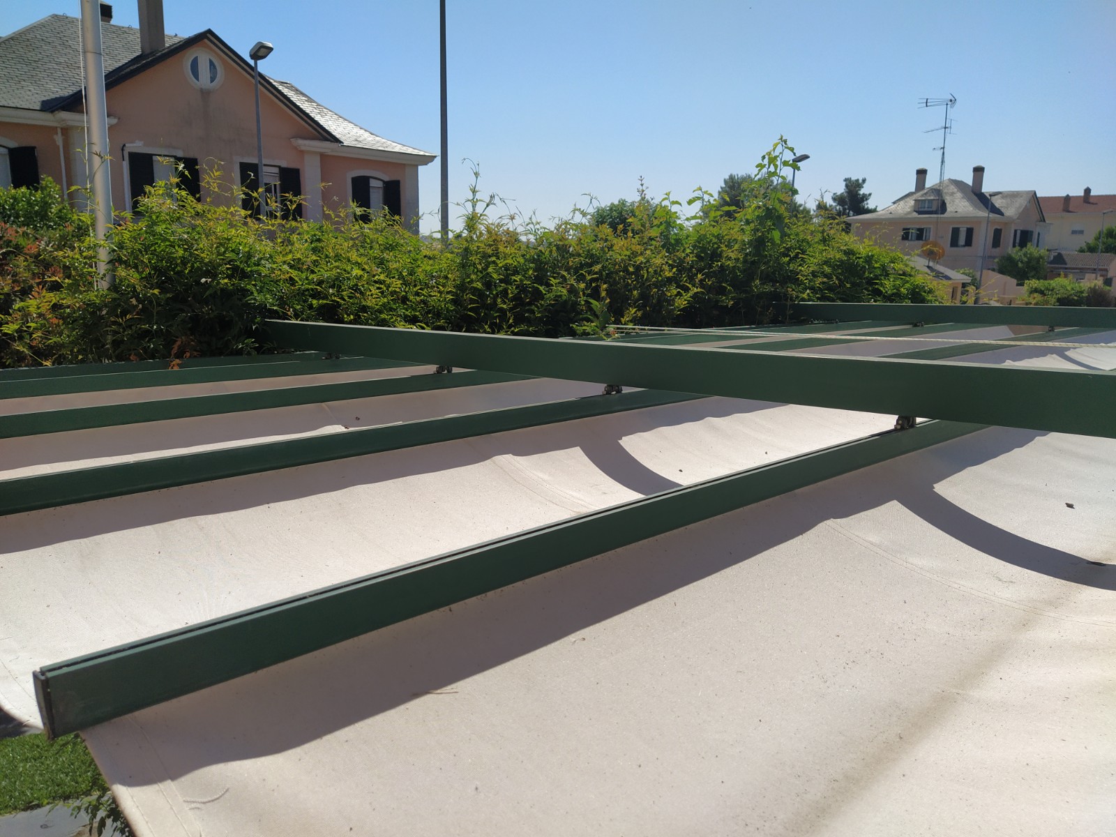 Imagen de instalación de autoconsumo instantáneo de 4500w con compensación de excedentes