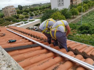 Imagen de instalación de autoconsumo instantáneo de 2000w con compensación de excedentes